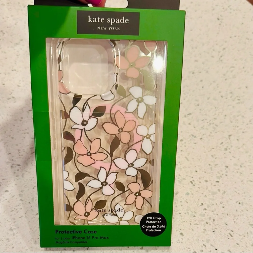 NIB 🌸Kate Spade ♠️ Pink and White Floral iPhone 15 Pro Max or 15/14/13 size Case